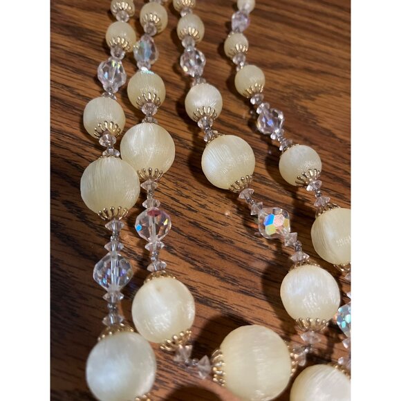 Vendome signed vintage crystal beaded double strand necklace and clip earrings - Picture 8 of 8